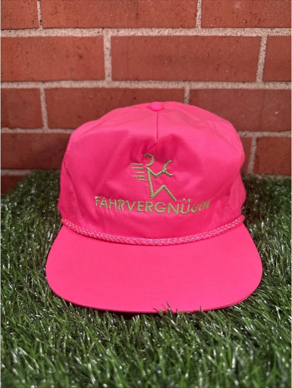 VTG 90’s VW FAHRVERGNUGEN “Driving Enjoyment” Nylon Slide strap Hat NWOT